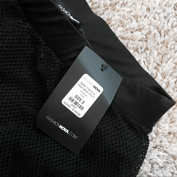 Fashion nova mesh biker shorts - Picture 4 of 4
